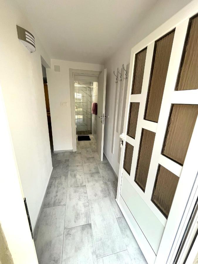 Apartment Dida Krk Town Exterior photo